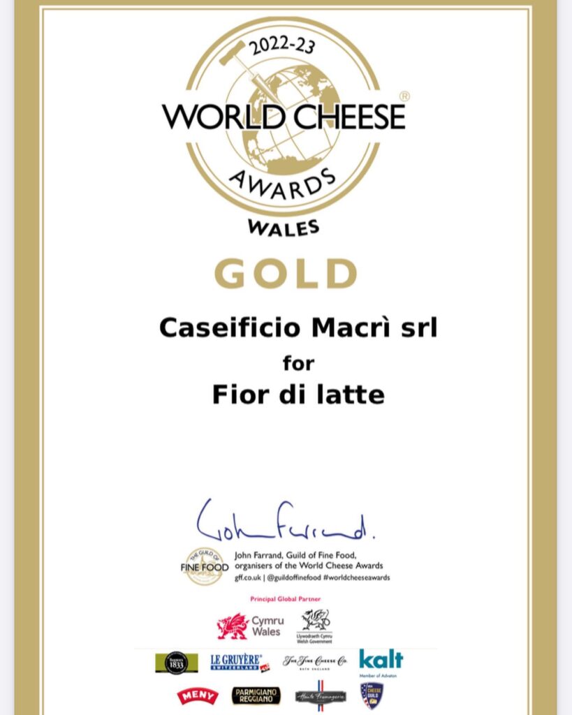 Oro per il Fior di latte Caseificio Macrì World Cheese Awards 2022