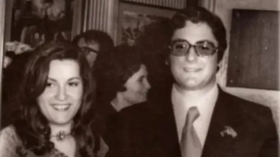 Rosanna Macrillò e Maurizio Placanica in una foto tratta dall'album di famiglia. Rosanna Macrillò e Maurizio Placanica in una foto tratta dall'album di famiglia.