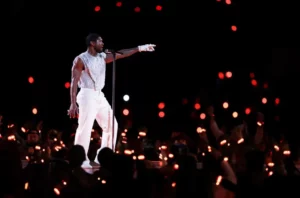 Usher all'Half Time Show del Super Bowl 2024 (fonte Getty Images)