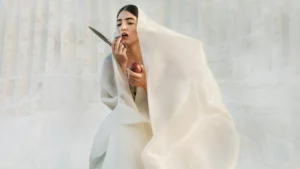 Joan Thiele in copertina dell'album Joanita