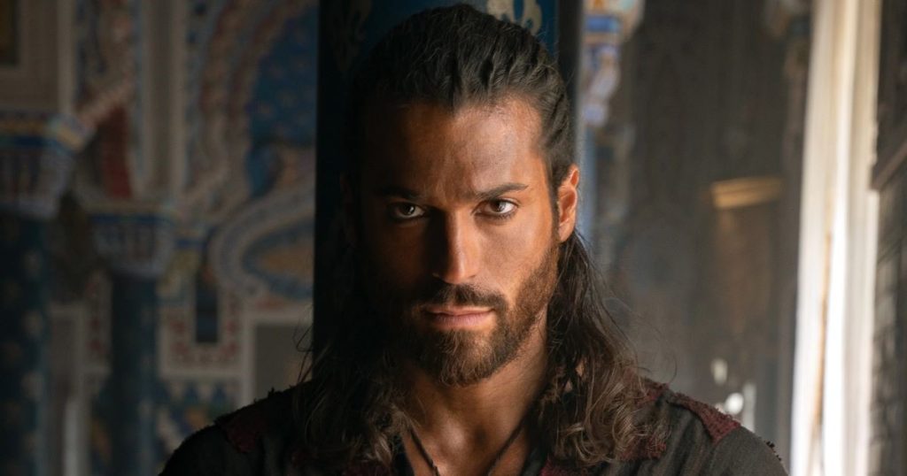 Can Yaman co-conduttore a Sanremo 2026